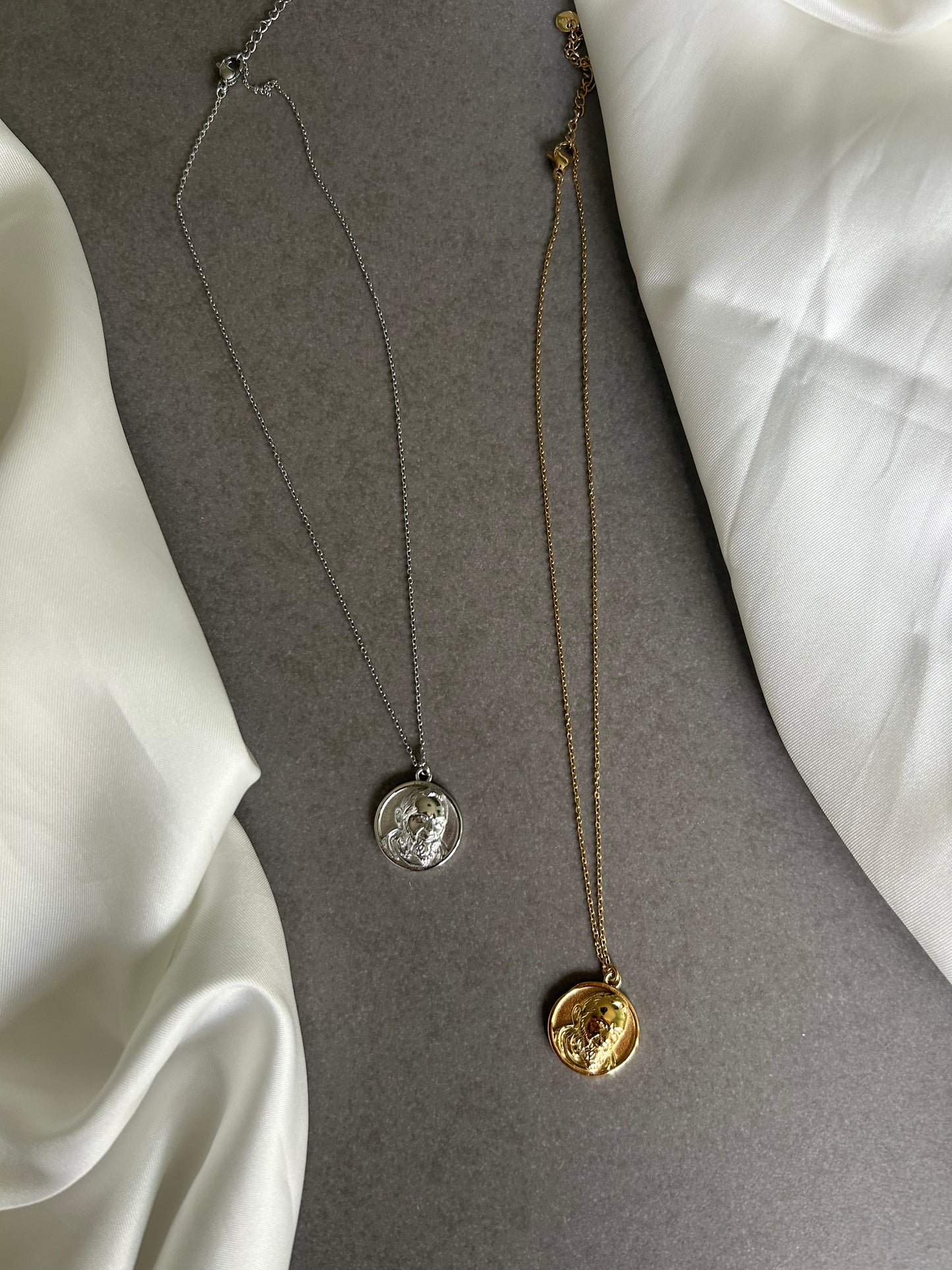 Collana Padre Pio Argento