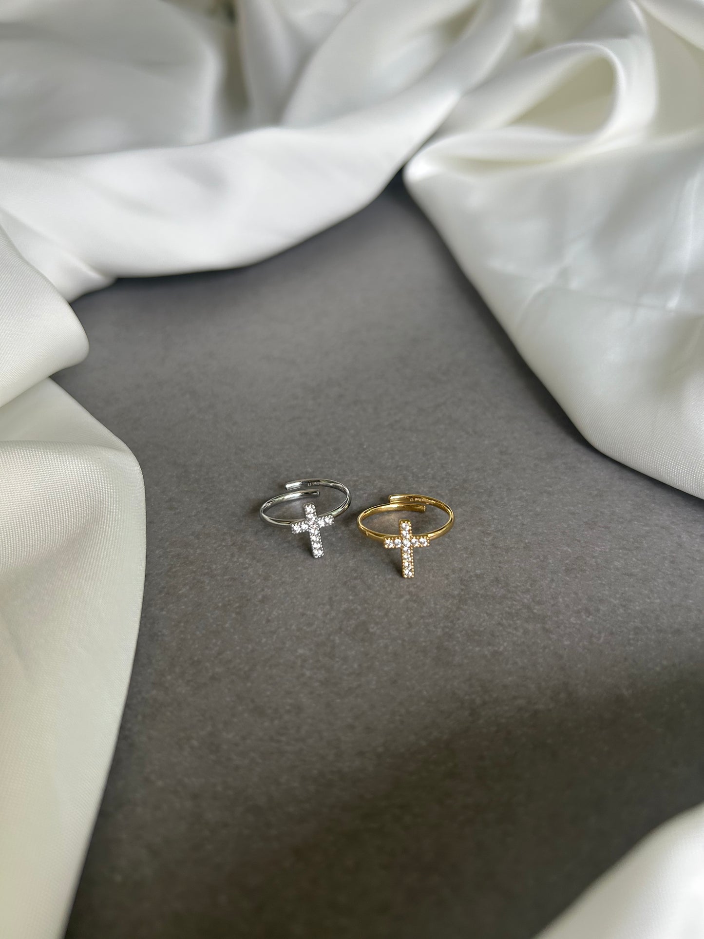 Anello Croce Sacra Oro