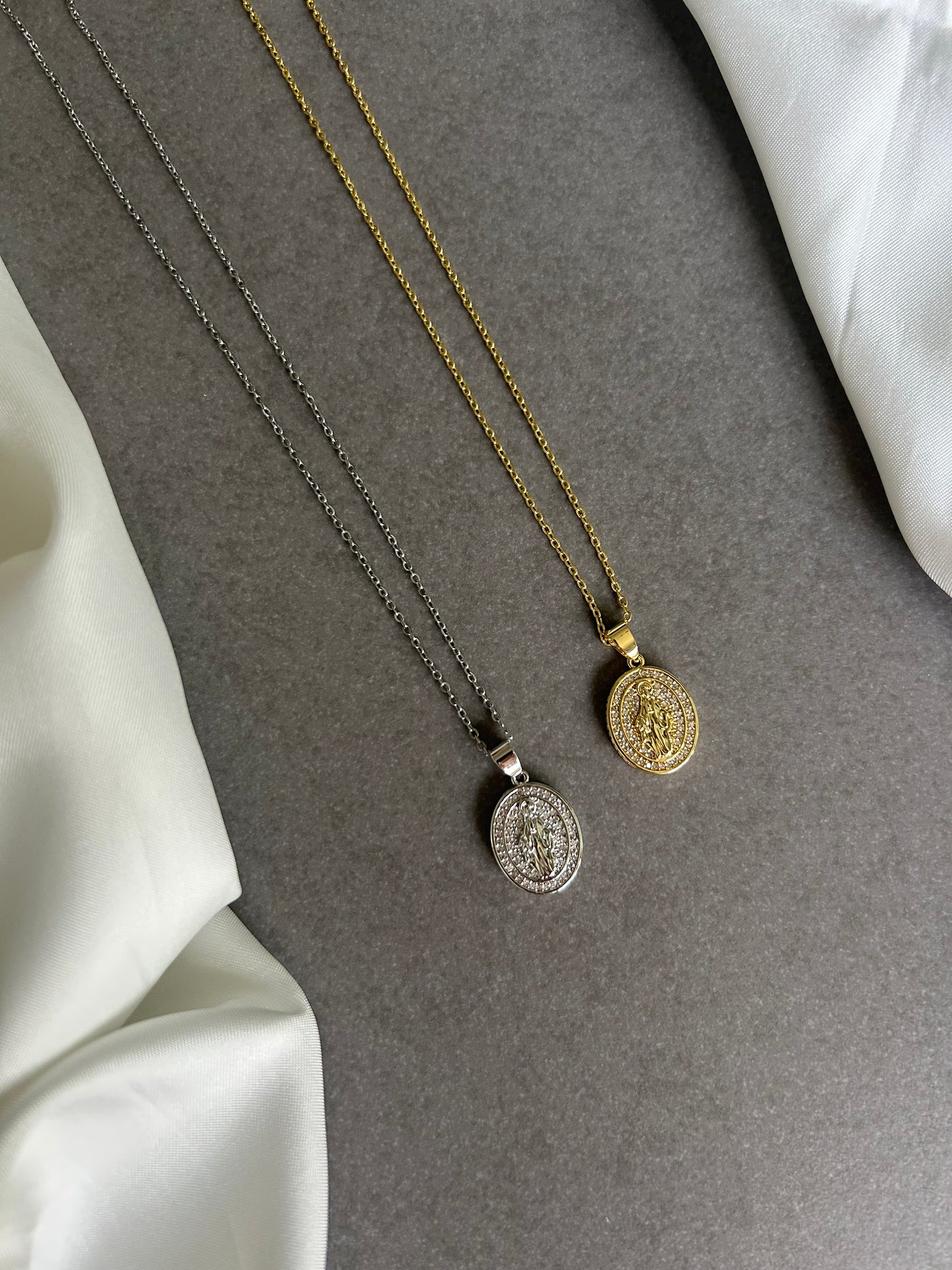 Collana Madonna di Luce Argento